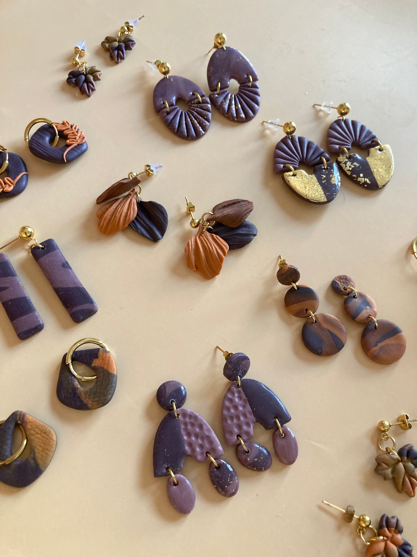 Pendientes raíces de otoño