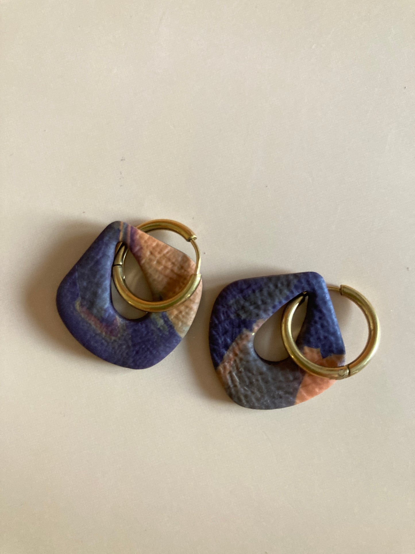 Pendientes raíces de otoño