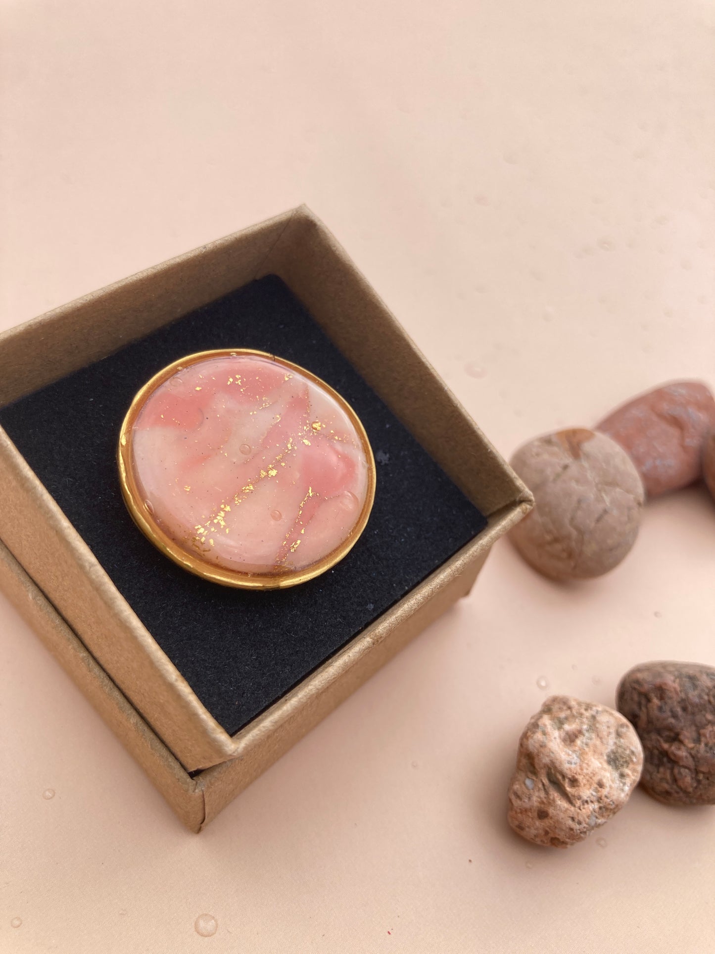 Anillo grande “Coral” efecto mármol