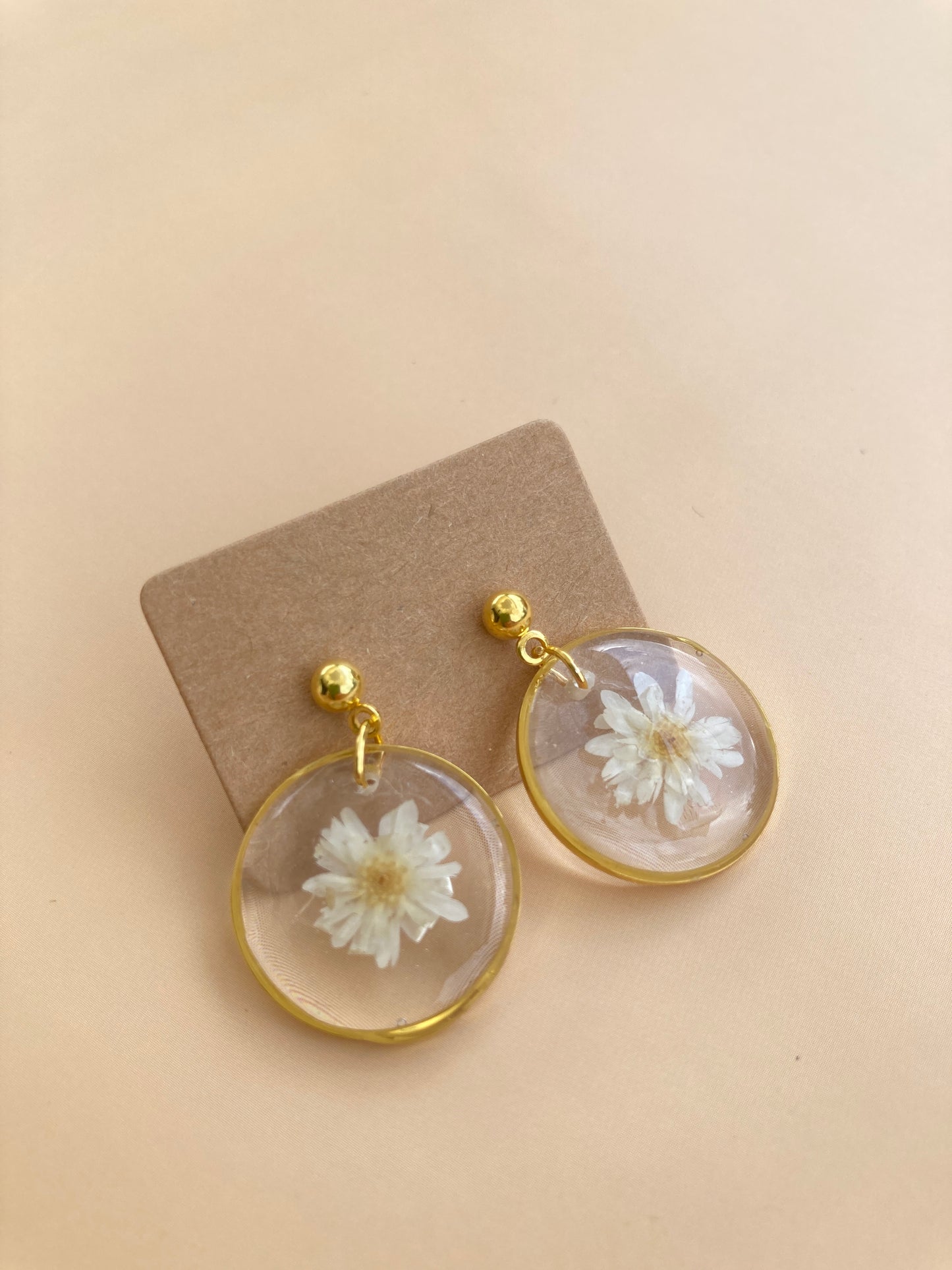 Pendientes dorados Flores Eternas