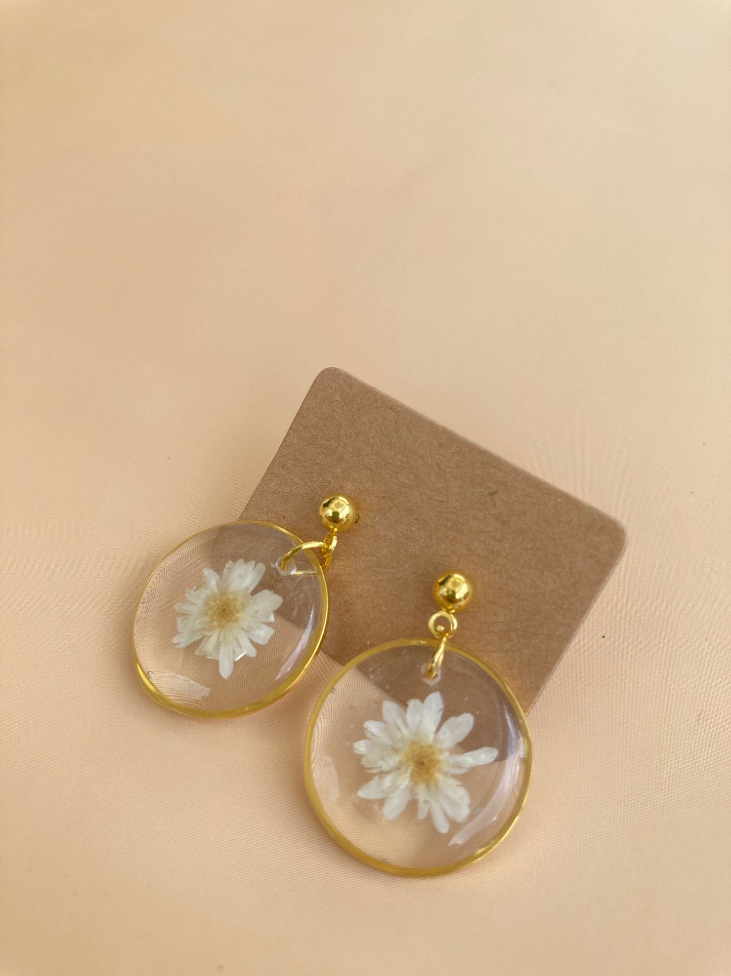 Pendientes dorados Flores Eternas
