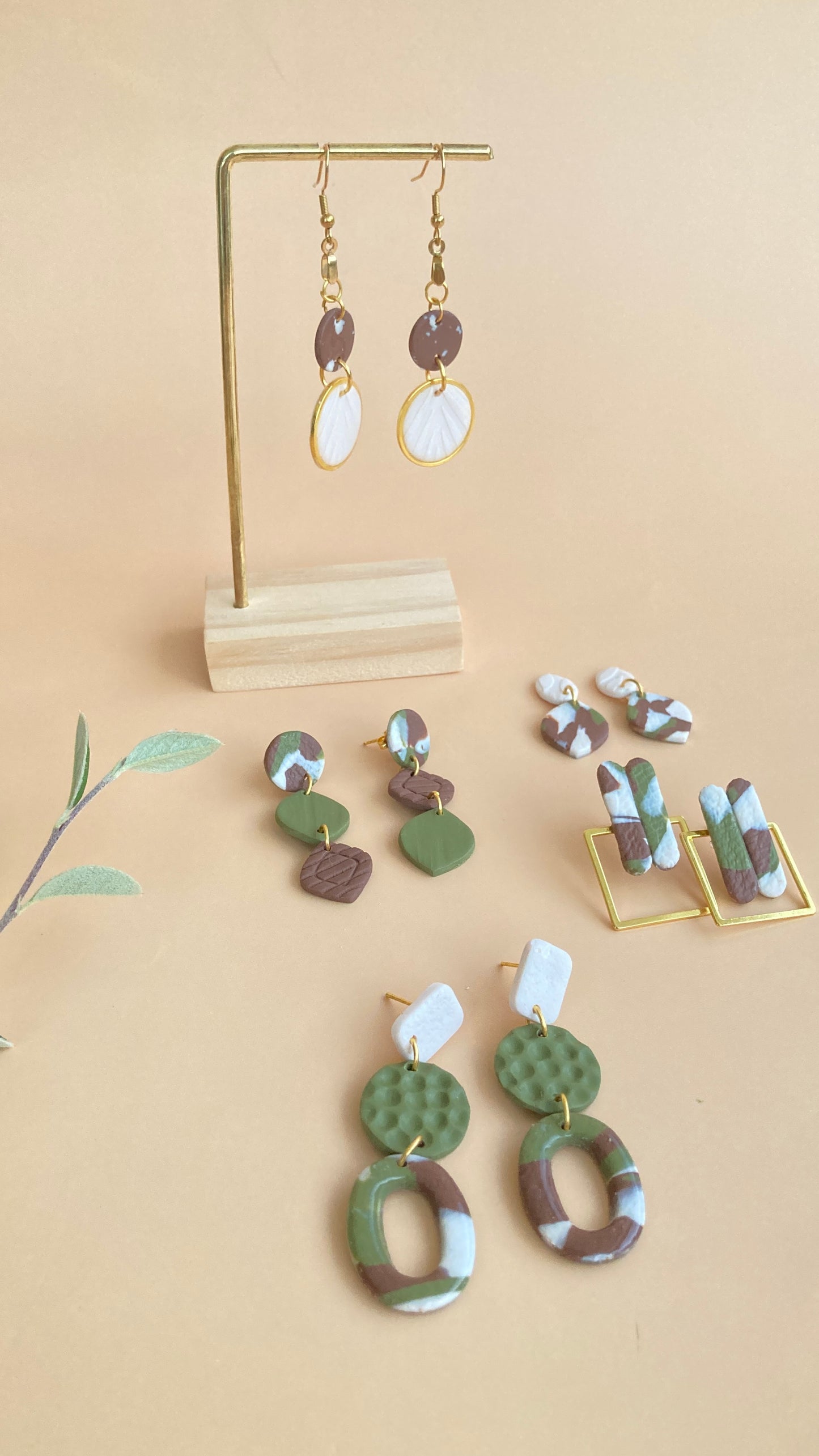 Pendientes Tierra