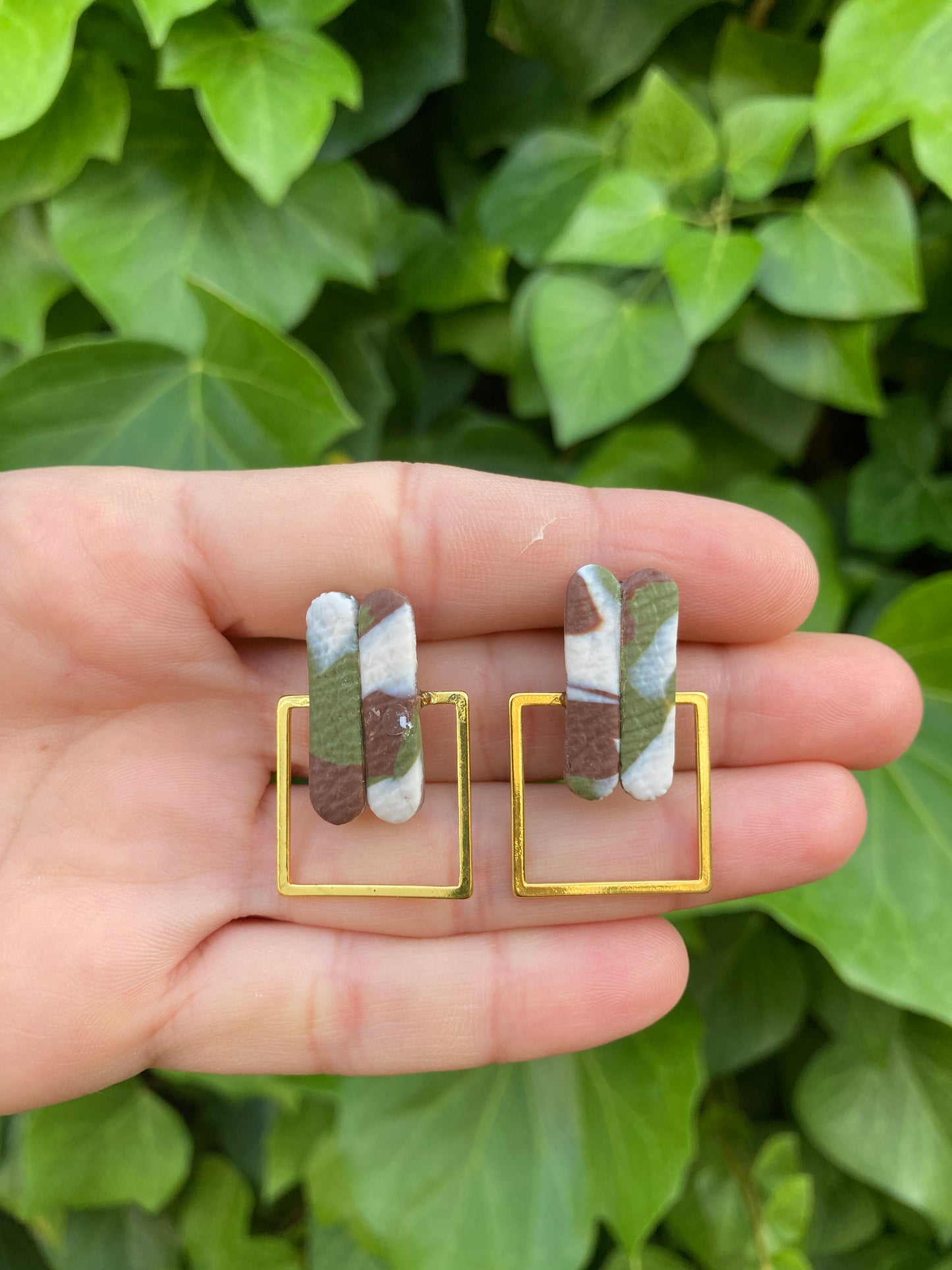Pendientes Tierra