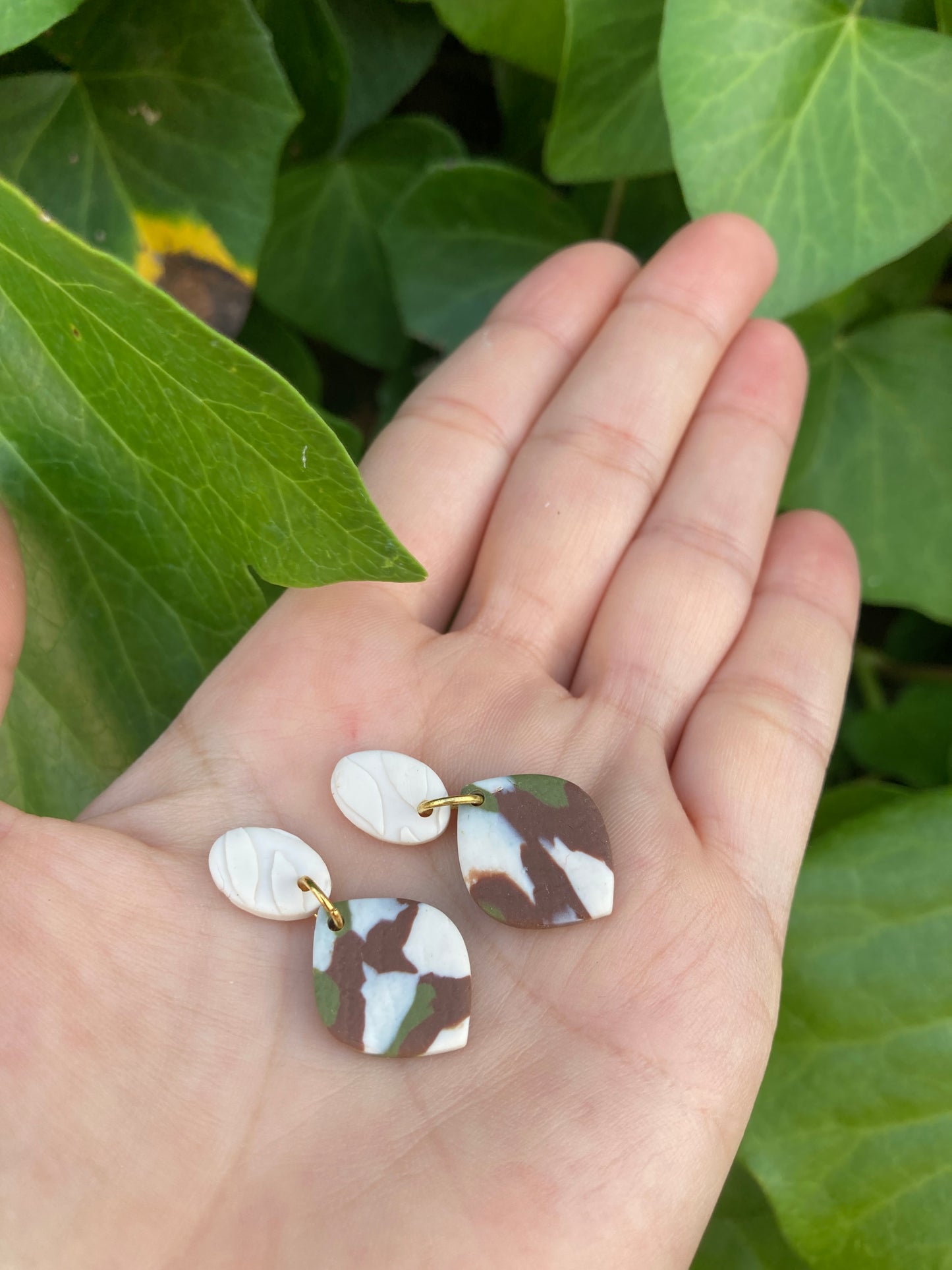 Pendientes Tierra