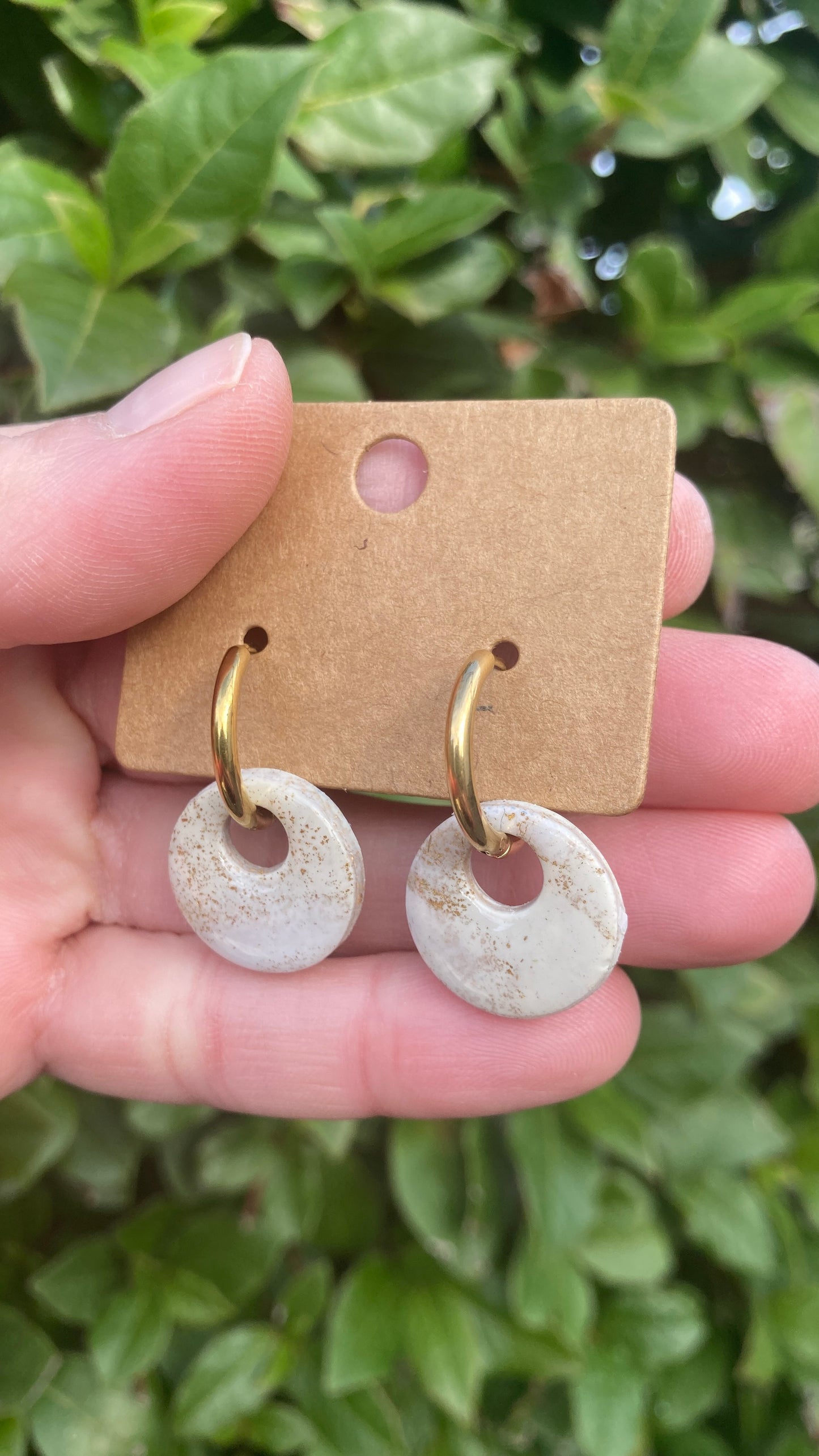 Pendientes Calacatta Gold Órbita