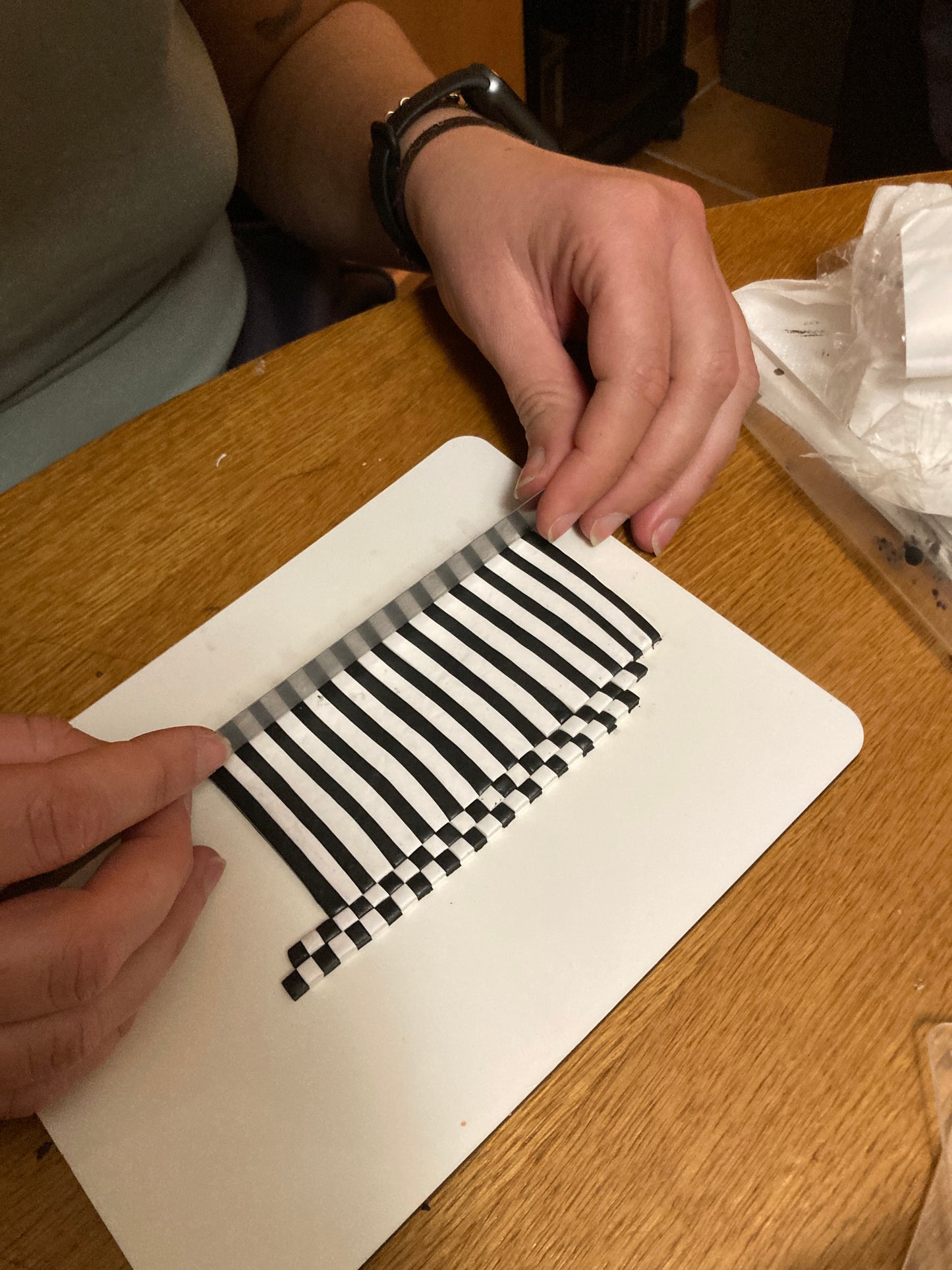 Taller de creación de pendientes en arcilla polimérica